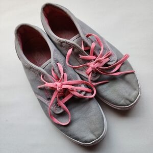 Kid's Vans Grey Sneakers with Pink Laces
